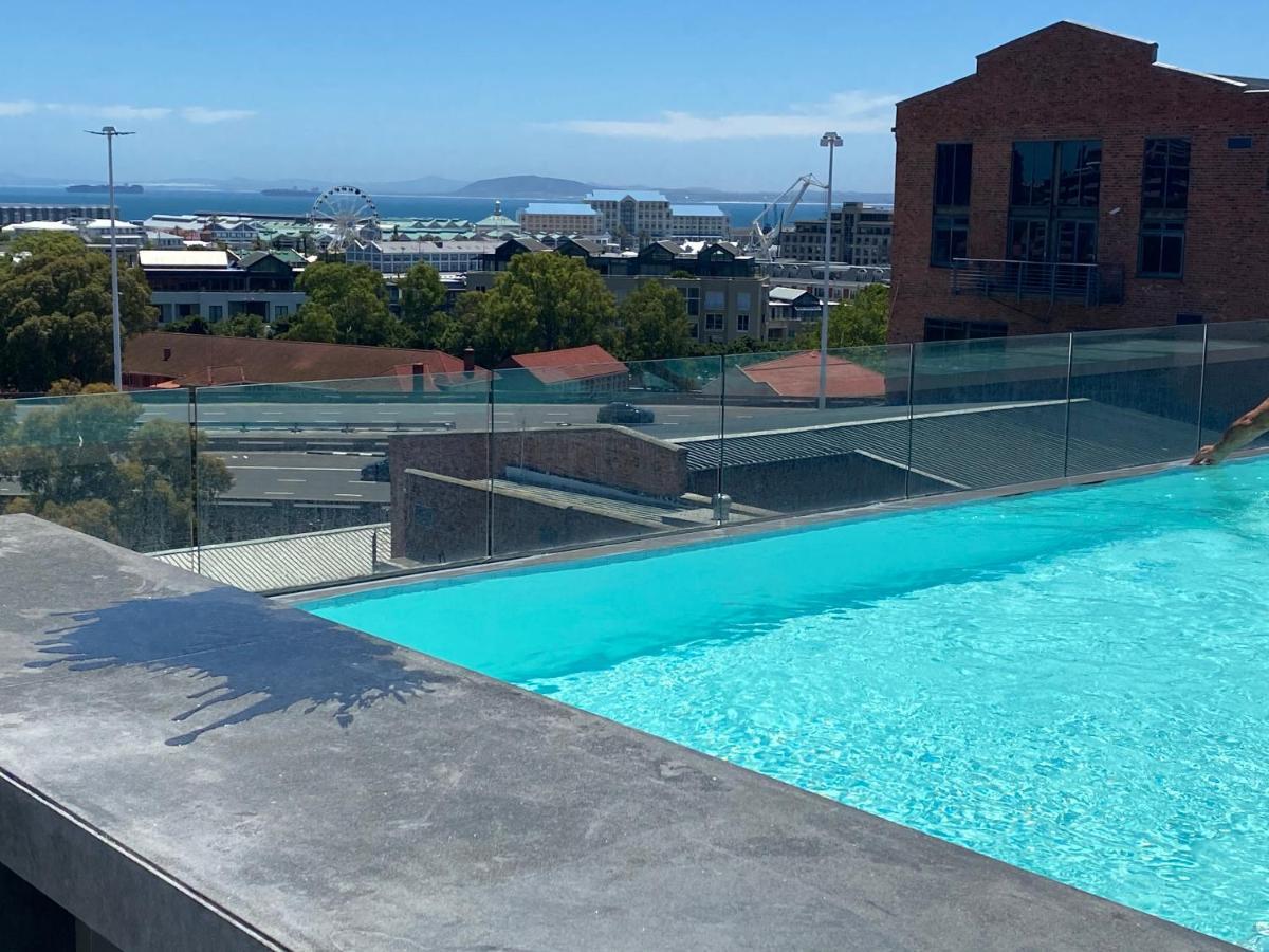 Modern Apartment In The Docklands, De Waterkant, Cape Town Stunning Views, Gorgeous Pool Deck מראה חיצוני תמונה