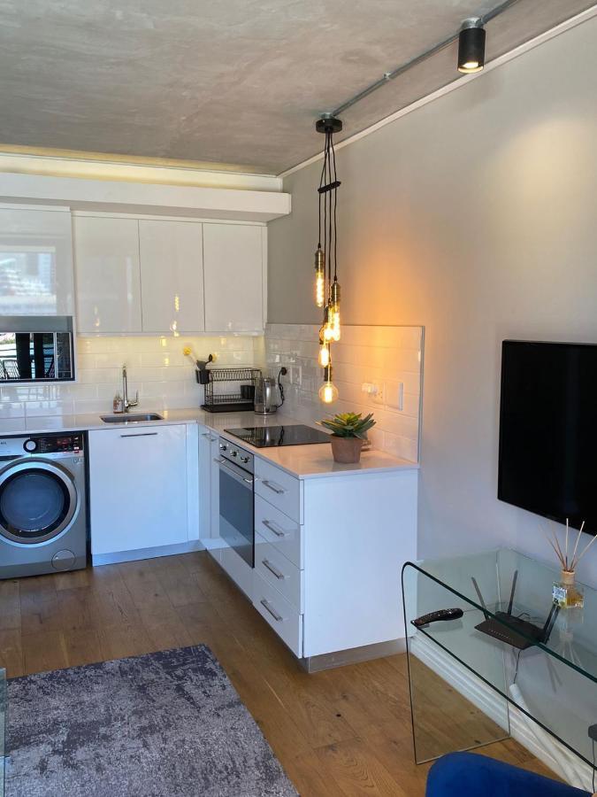 Modern Apartment In The Docklands, De Waterkant, Cape Town Stunning Views, Gorgeous Pool Deck מראה חיצוני תמונה